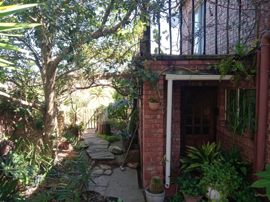 4 Bedroom Property for Sale in Noorsekloof Eastern Cape